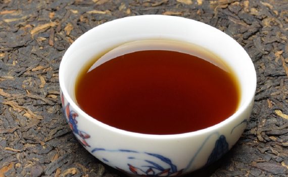 Quels sont les bienfaits du thé pu-erh ? (+ comment le préparer)